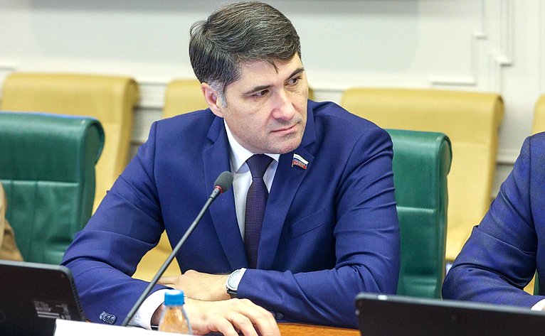 Владимир Пушкарев