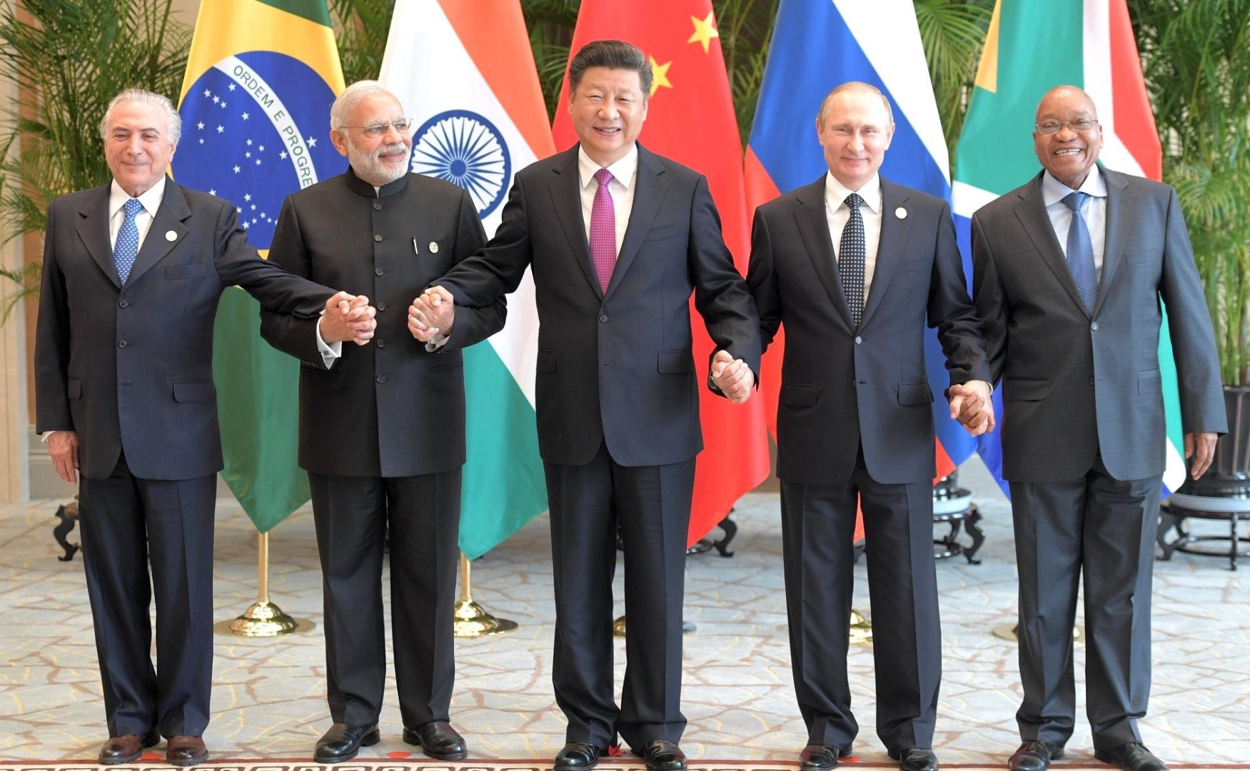 Financial Times: рост влияния БРИКС означает конец доминированию стран G7