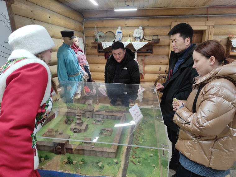 Китайских бизнесменов познакомили с культурой и традициями курганцев
