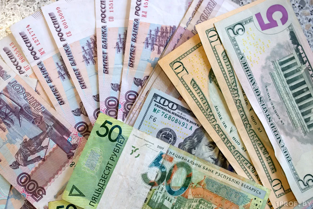 40000 белорусских рублей в долларах. Белорусский рубль. Белорусский рубль к доллару. 15000 Белорусских рублей в ljkkfh. 1000000 BYN