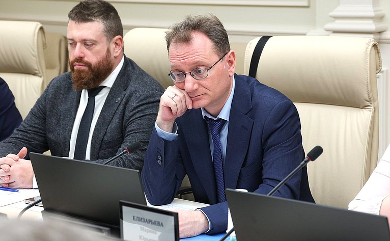 Заседание Комиссии СФ по мониторингу законодательства РФ в сфере государственного контроля (надзора) и муниципального контроля в РФ на тему «Анализ эффективности внедрения в работу контрольных органов индикаторов риска нарушения обязательных требований»