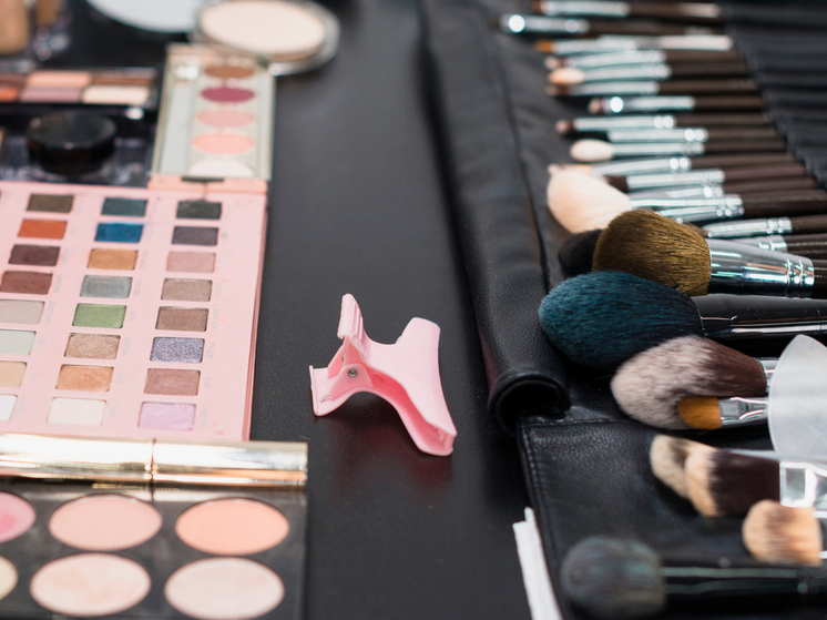 Германия — Макияж по–королевски, деньги по–народному