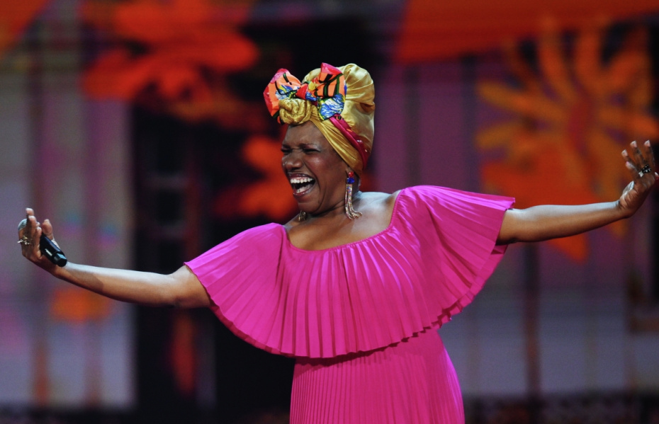 Сулема Иглесиас Саласар (Куба) выступает на международном музыкальном конкурсе «Интервидение» 2025
