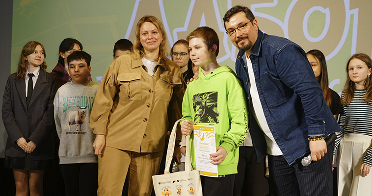 Спецпоказы, встреча с актером и спектакль состоялись в последний день "Золотого ворона"