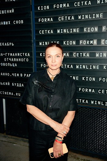 Евгения Попова