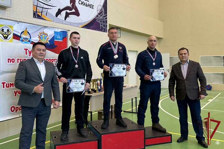 Сотрудники спецназа Управления Росгвардии по Республики Бурятия стали призерами турнира по гиревому спорту
