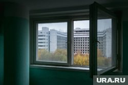  На данный момент мужчина, выбросивший ребенка из окна, задержан 