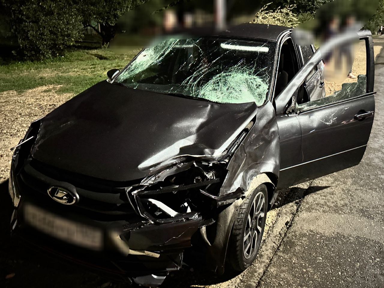 В Армавире проходит прощание с подростками, погибшими в ДТП на переходе