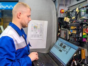 Замена одного автобуса на электробус уменьшает выбросы углекислого газа на 60 тонн в год