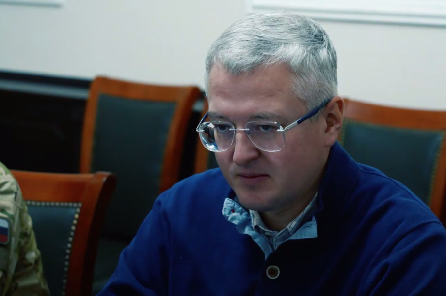 Глава региона встретился с камчатскими морпехами и передал им гуманитарку и намоленную икону. Фото: ТГ- канал Солодов. Камчатка. Фотография 5