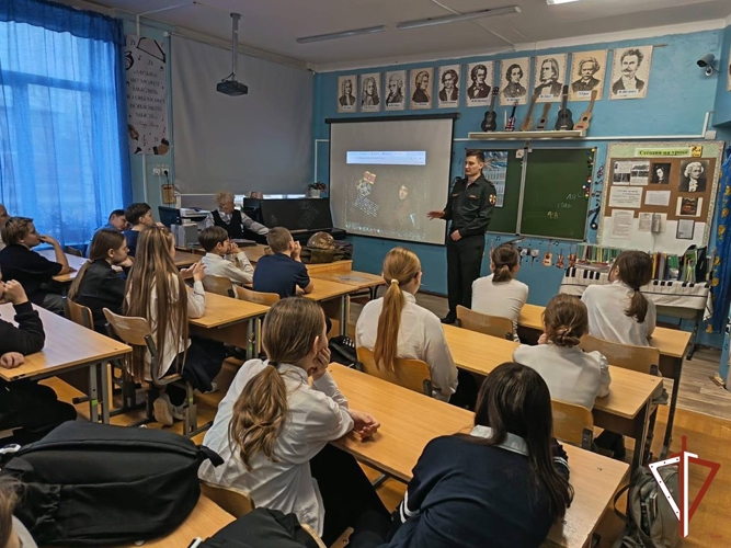 Росгвардейцы в Свердловской области приняли участие в ряде мероприятий для молодежи