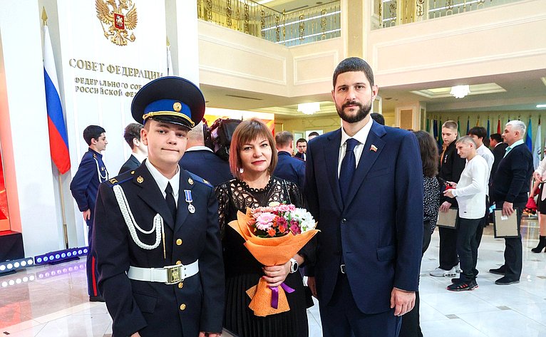 В Совете Федерации состоялась XII церемония награждения детей и подростков, проявивших личное мужество в экстремальных ситуациях