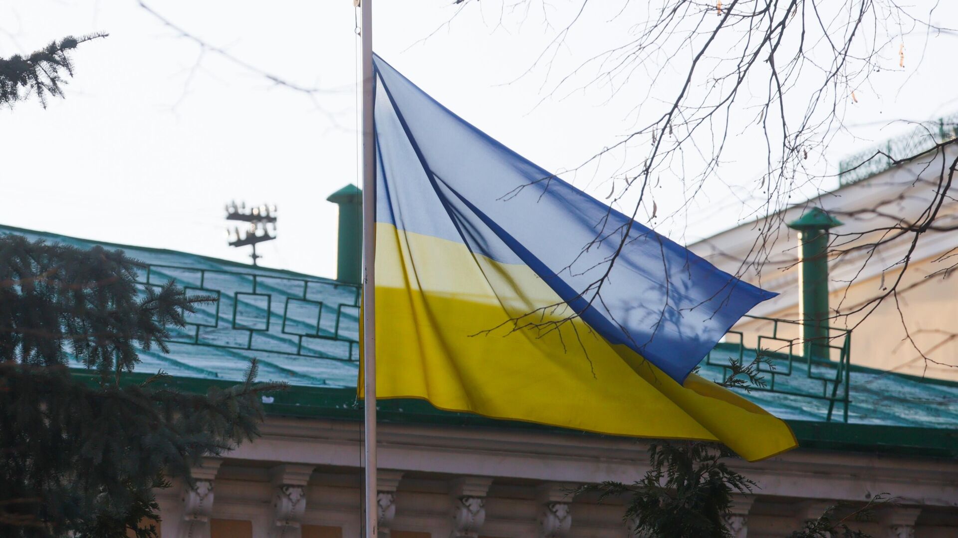 флаги сша в киеве