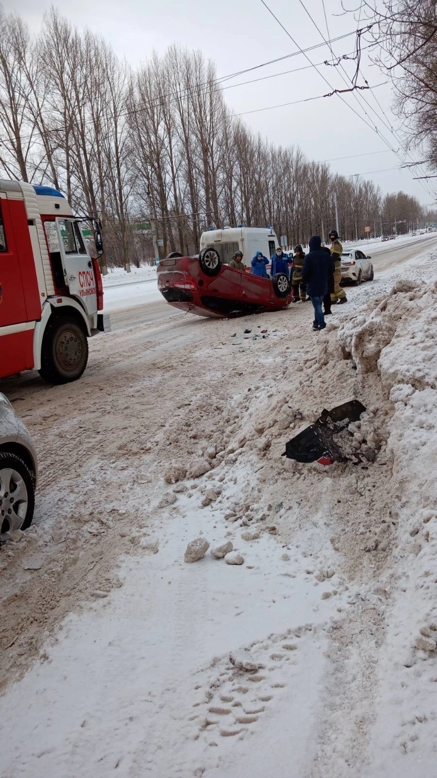 В российском городе автобус с 50 пассажирами … Foto 18