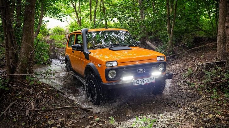 LADA Niva Legend