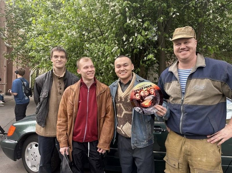 Бато Шойнжонов, артист Буряад театра, отправился в Санкт-Петербург на съёмки полнометражного фильма