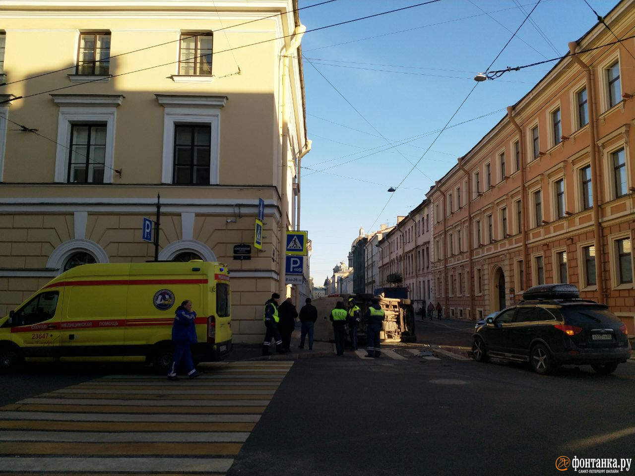 В санкт петербурге трое