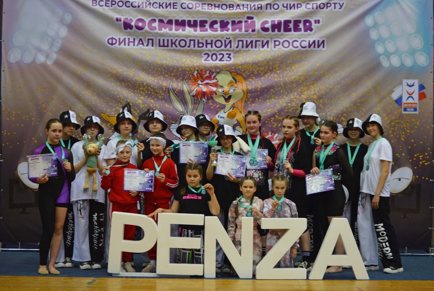 Всероссийские соревнования по чир спорту москва 2024. Спортивные соревнования. Черлидинг дети. Детские спортивные соревнования. Чир спорт.