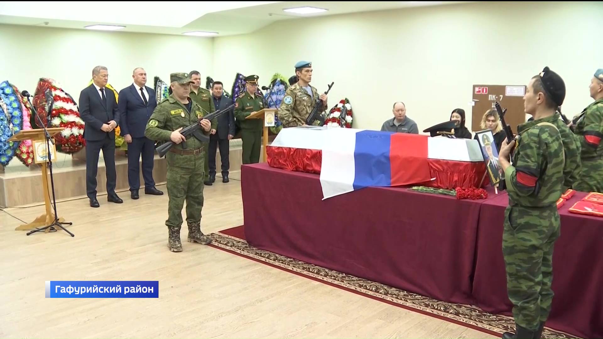 Командир танкового батальона полка 