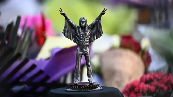 Траурная процессия Оззи Осборна (Фото Leon Neal / Getty Images)