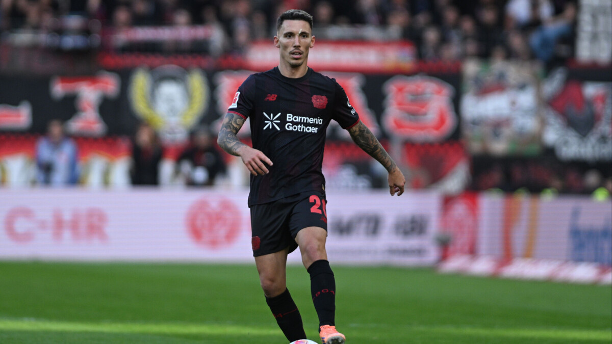 Дубль Гримальдо помог «Байеру» обыграть «Майнц» в матче Бундеслиги