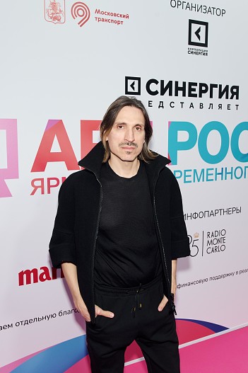 Илья Давыдов
