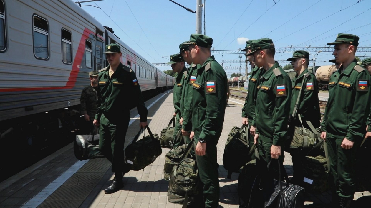 Эшелон форма. Эшелон. Форма зимняя срочники. Егоршино свердловская область призывной пункт. Срочники новосибирск 2023 осень.