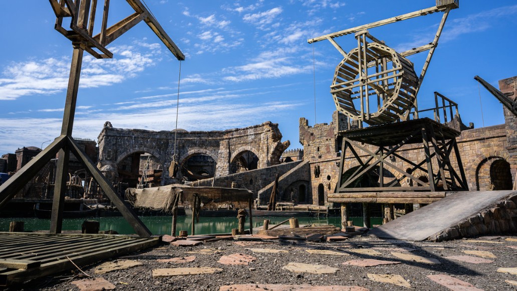 сериал «Трудно быть богом», фото