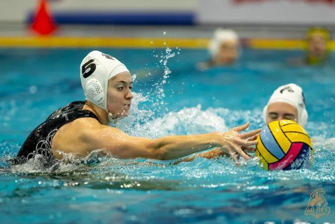 «Уралочка» продолжила победную серию в Евразийской ватерпольной лиге