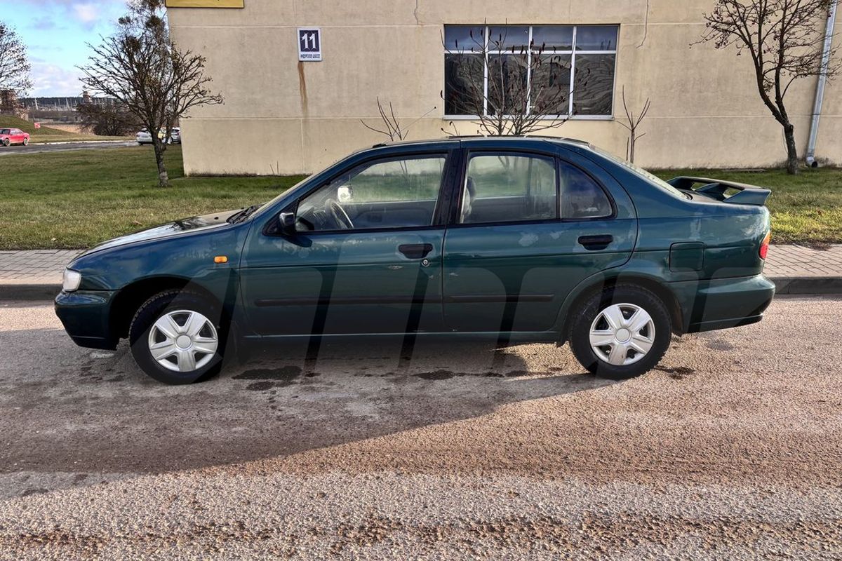 Дешево и сердито: смотрим седаны до $10 000 из базы объявлений