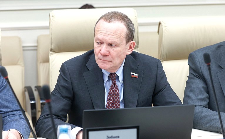 Виктор Зобнев