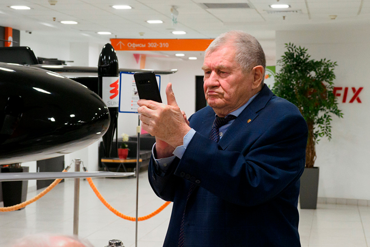 Уже не первый квартал продолжает снижать свое влияние гендиректор АО «Татнефтехиминвест-холдинг» Рафинат Яруллин
