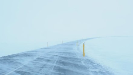 Водителей Севастополя предупреждают о резком похолодании и гололёде