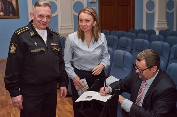 Геращенко в НВМУ (130)