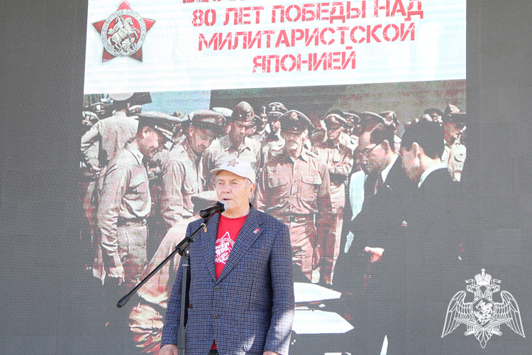 В День 80-летия Победы над Японией росгвардейцы в Тюмени присоединились к акции «Бессмертный полк»
