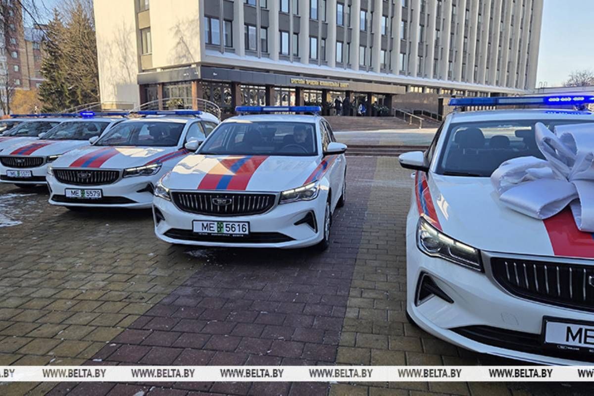 Спасатели получили новые автомобили. Каких марок?