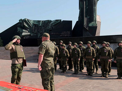 Государственные и ведомственные награды вручены бойцам соединения связи группировки войск «Центр», фото 1