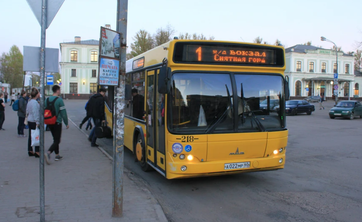 Автобус Псков. Псковские автобусы. Автостанция Псков.