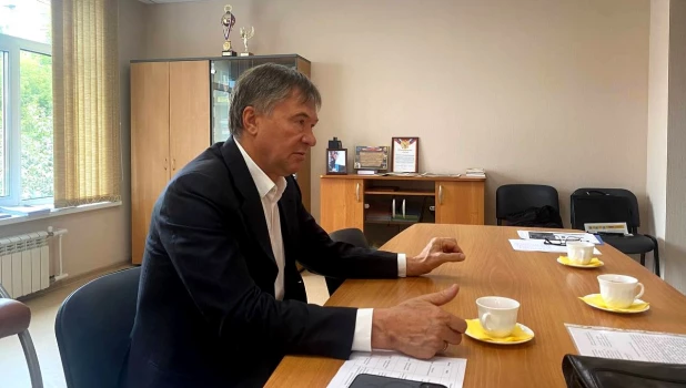 Александр Терентьев ведет личный прием граждан. 