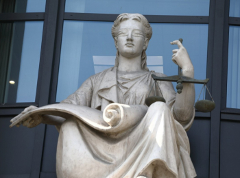 Жалобу на закон об иноагентах не приняли к рассмотрению в Конституционном суде