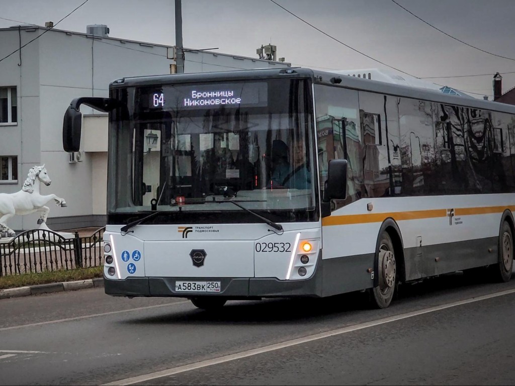 Укомплектован под завязку: новый автобус начал возить из Бронниц до Никоновского