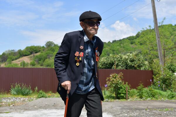 Айкарам Манукян ветеран ВОВ - Sputnik Абхазия