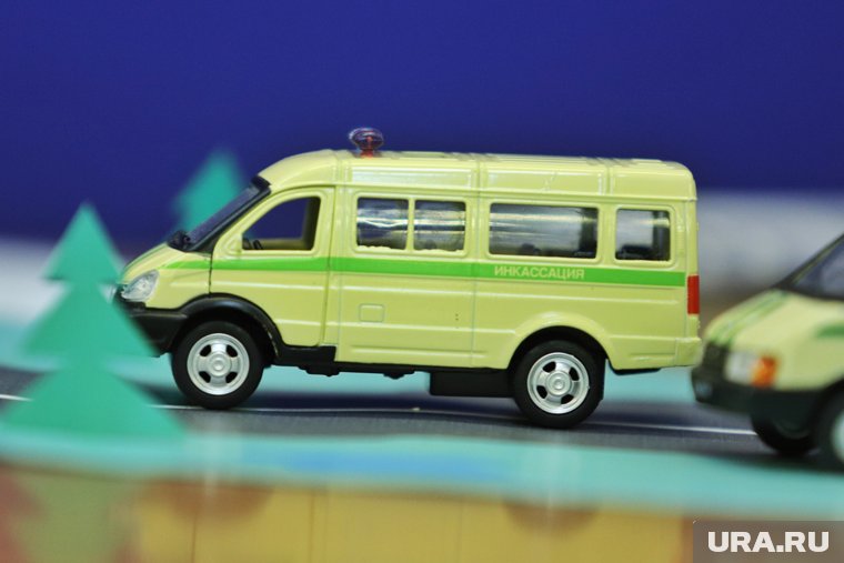 История праздника начинается с 1 августа 1939 года — дня создания службы инкассации при Госбанке СССР