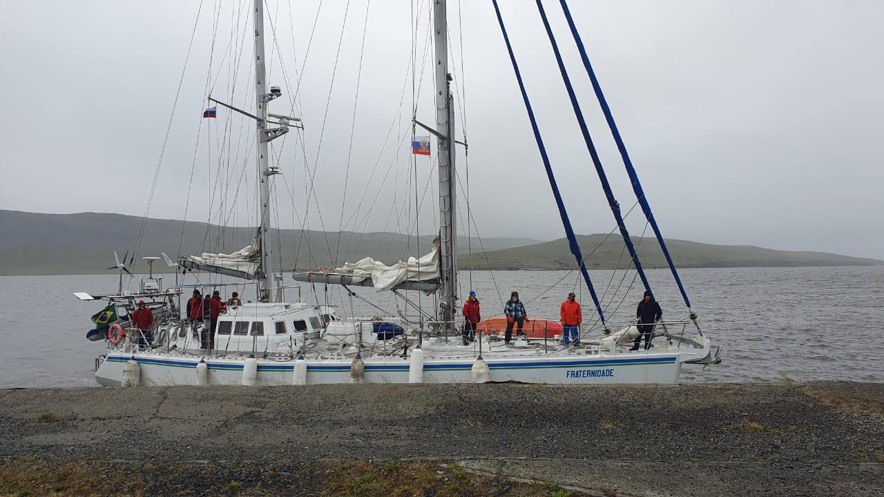 От Салвадора до Тикси: экспедиция «Братство–2025» покоряет Арктику - фото 2