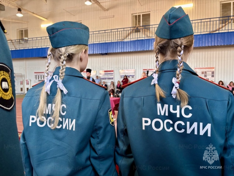 Сургутские школьники стали частью команды МЧС России