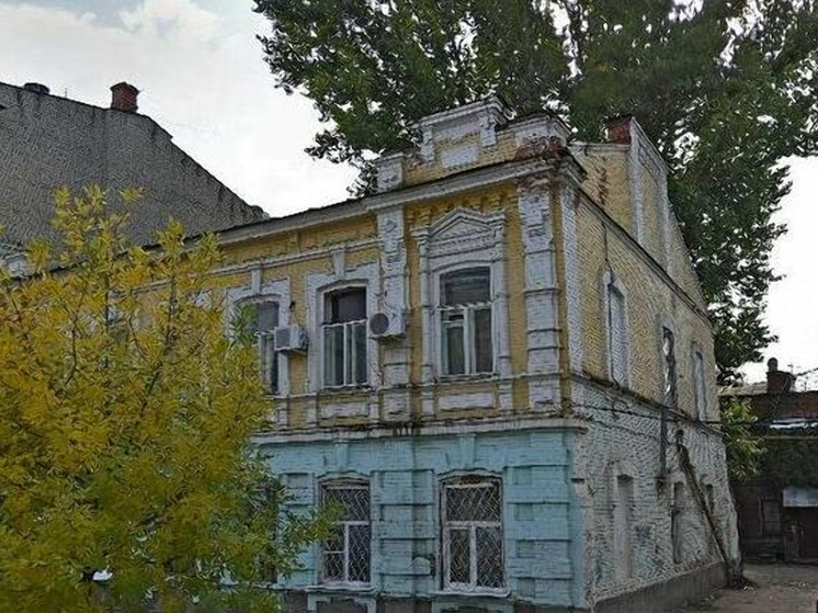 В центре Саратова выявили два аварийных дома