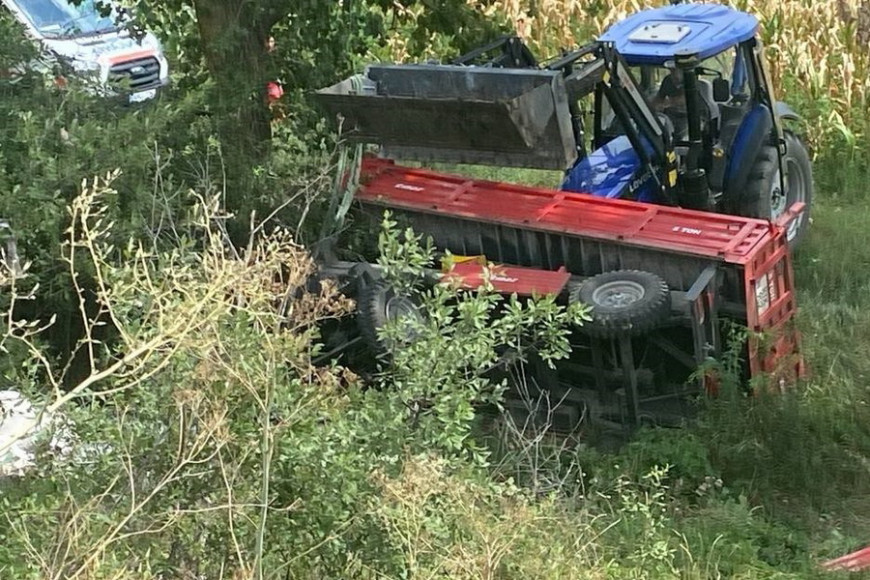 В Оргеевском районе у трактора на ходу оторвался прицеп: два человека погибли