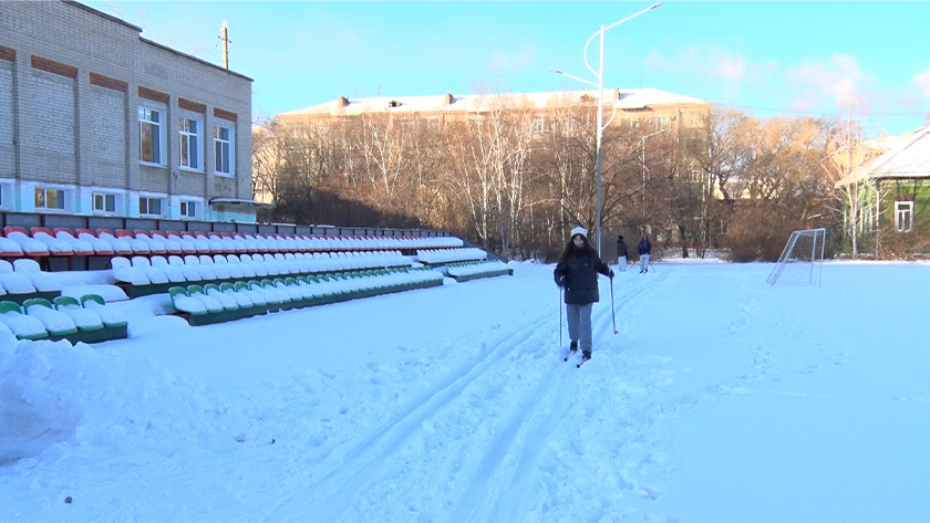 Школьные стадионы для всех: как амурчанам открывают возможности для занятий спортом - gtrkamur.ru