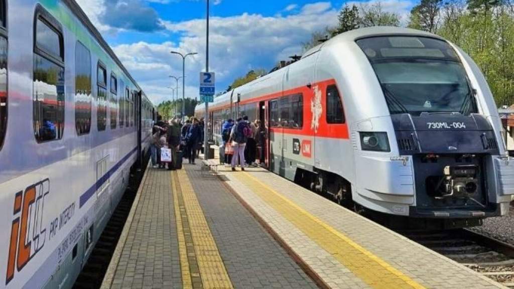 Поезда 3 раза в день и меньше времени в пути: доезжать из Варшавы в Вильнюс станет удобнее