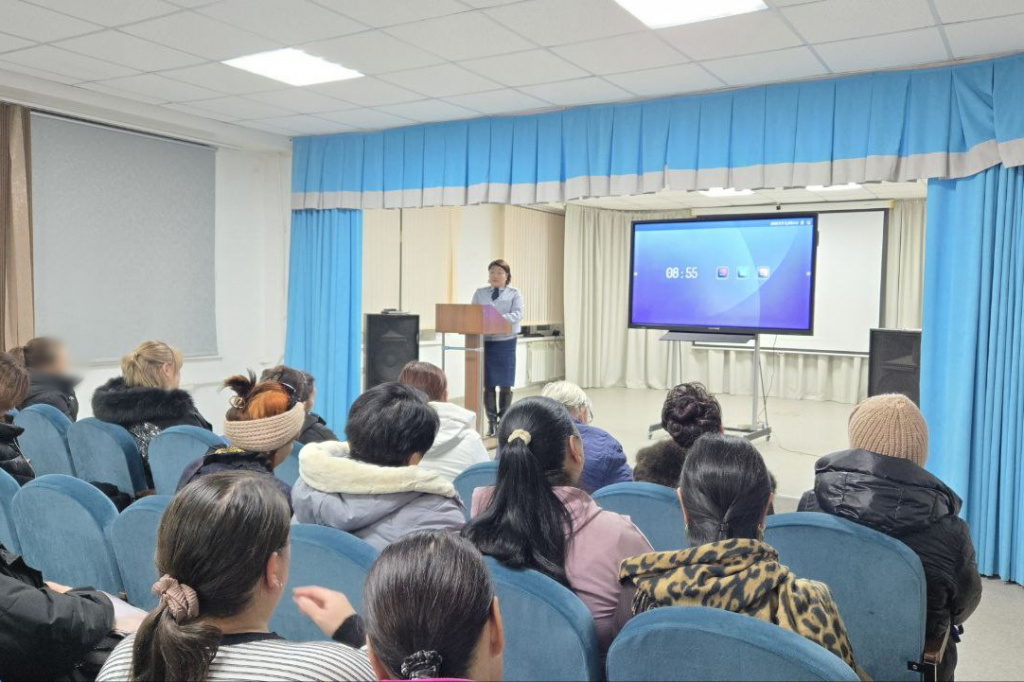 Родителям учащихся Гусиноозерского энергетического техникума рассказали о профилактике правонарушений среди молодежи